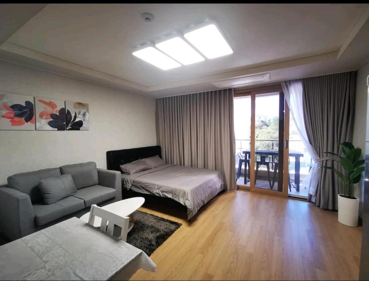 Condo In Clark Pampanga Beside Hilton Hotel And Casino Fort Stotsenburg Eksteriør billede